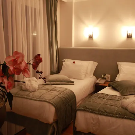 Tria Elegance Отель 4*