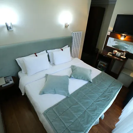 Tria Elegance 4* Стамбул