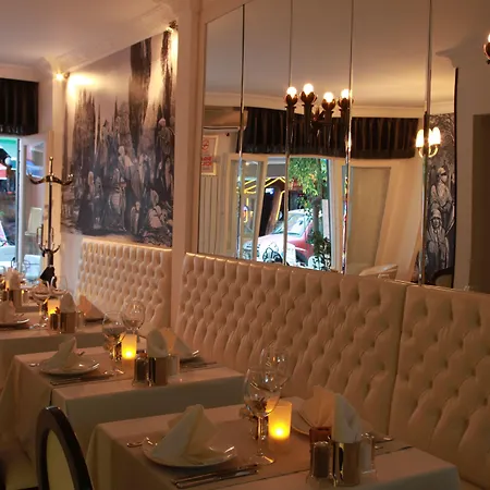 Tria Elegance Стамбул