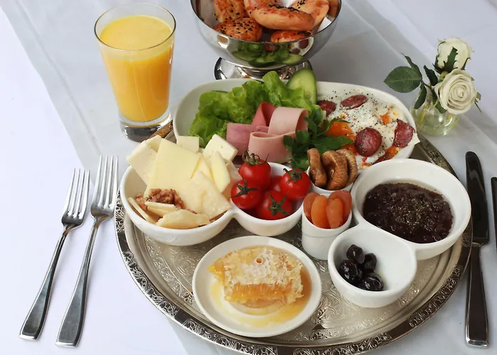 Ξενοδοχείο Tria Elegance 4*