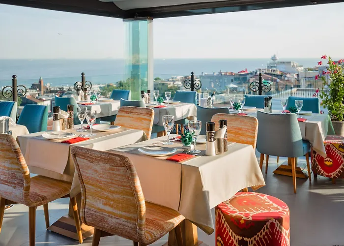 Tria Elegance Ξενοδοχείο 4*