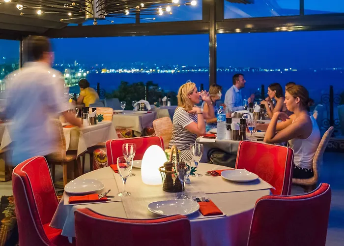 Ξενοδοχείο Tria Elegance 4*