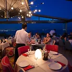 Hotel Tria Elegance