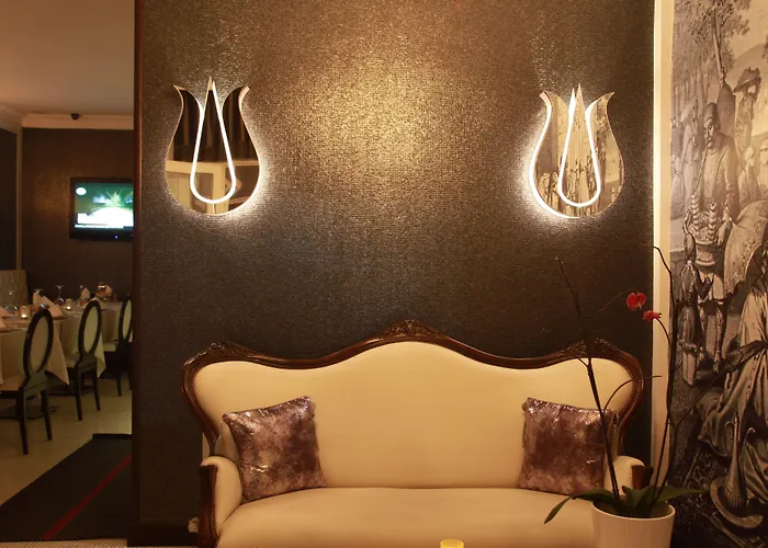 Tria Elegance 4*